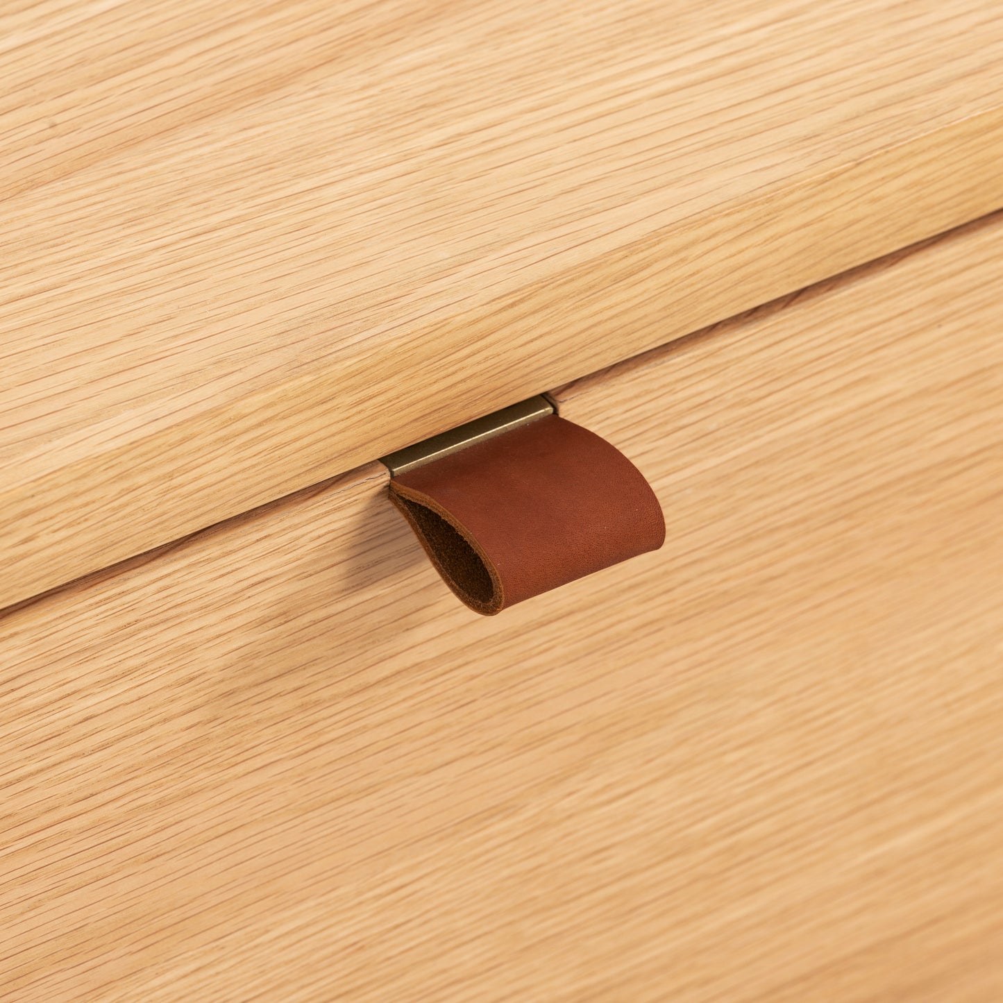 Cirq Nightstand | Oak
