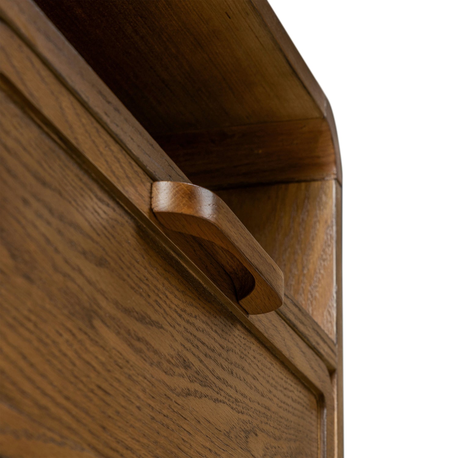 Neva Nightstand | Walnut 