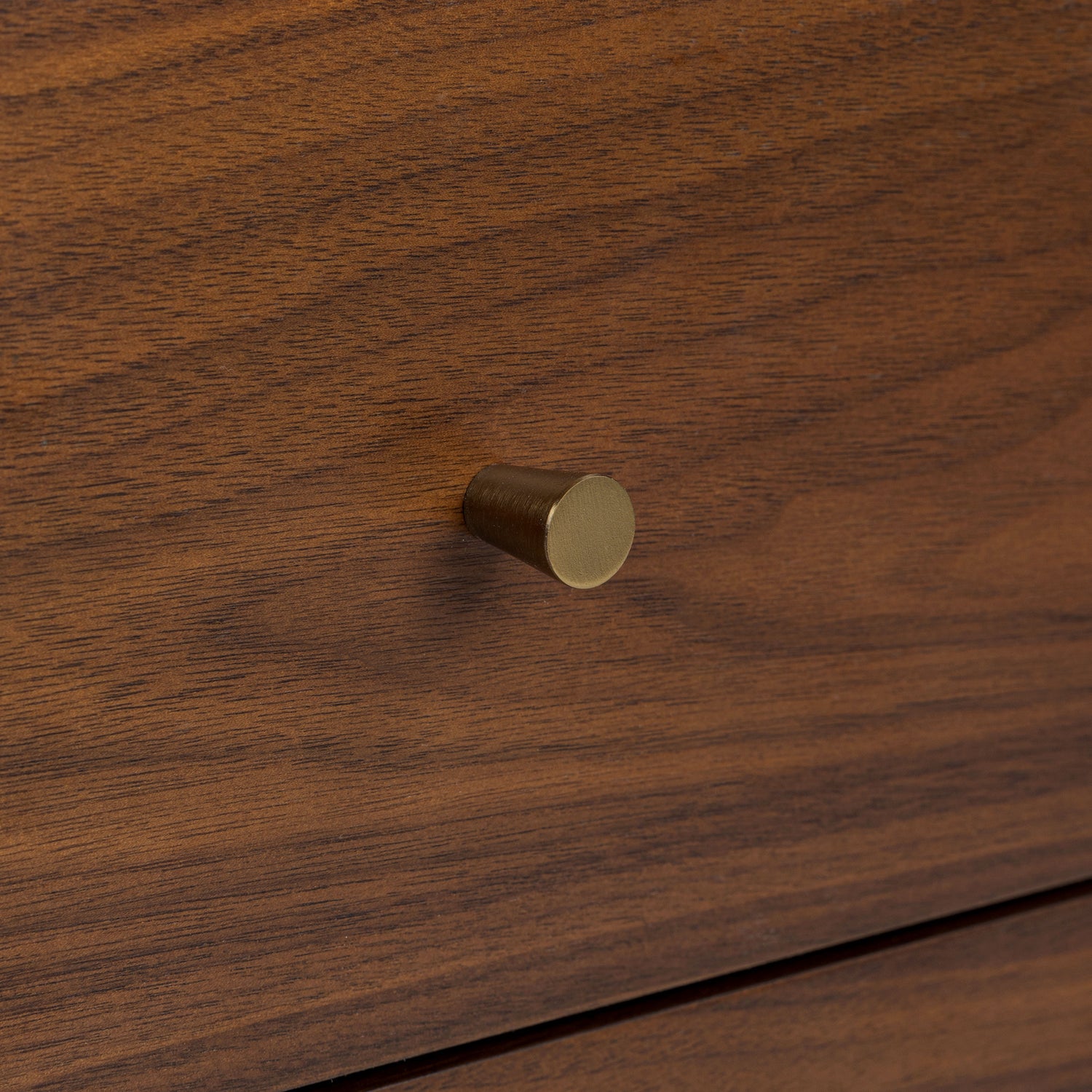 Marla Nightstand | Walnut 