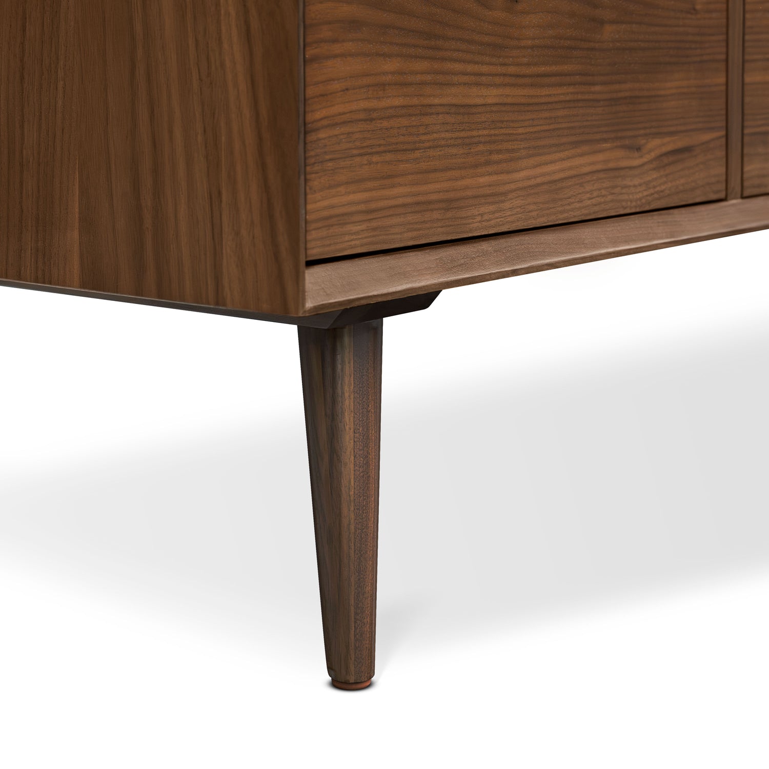 Cura 9 Drawer Dresser | Walnut 
