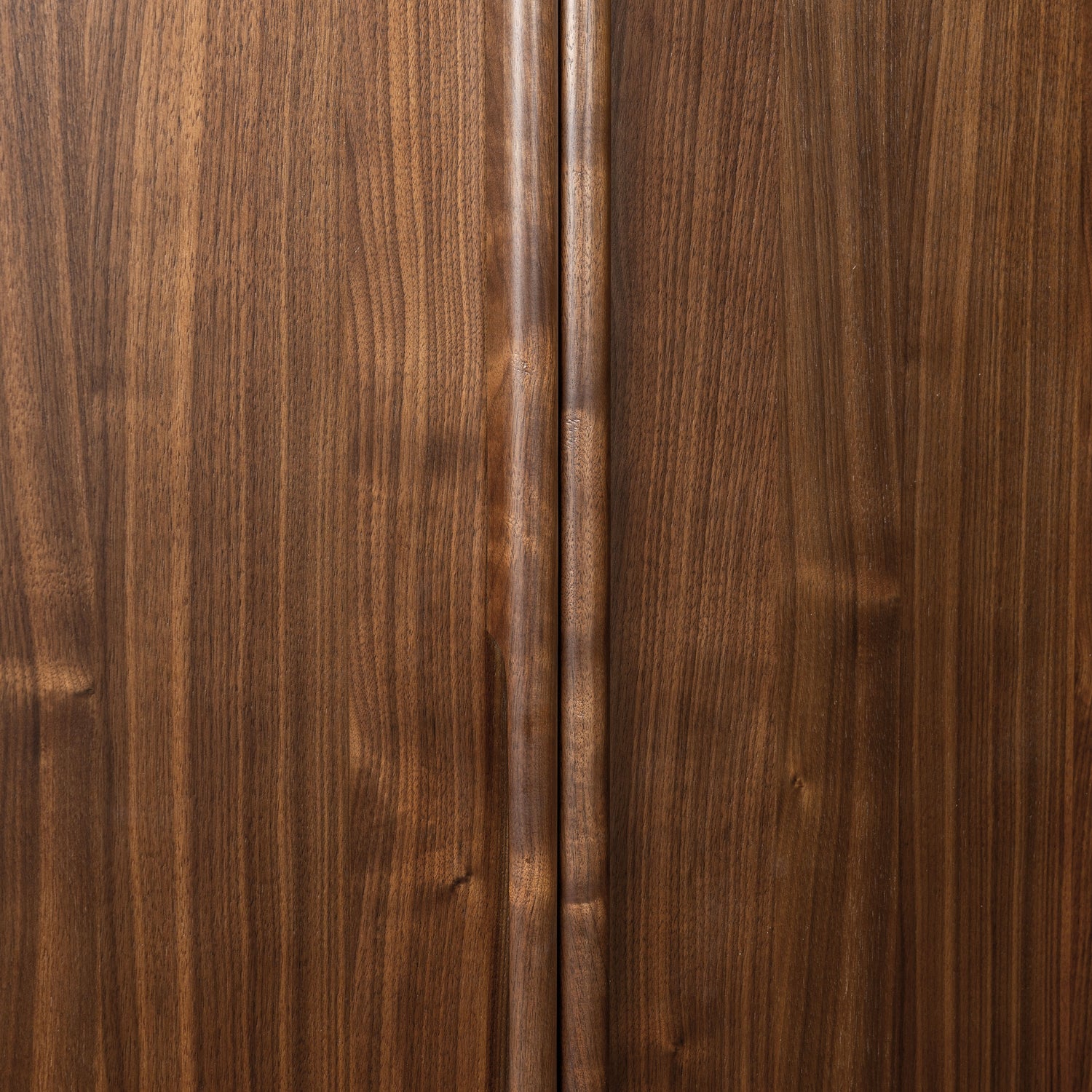 Cura Wardrobe / Armoire | Walnut 
