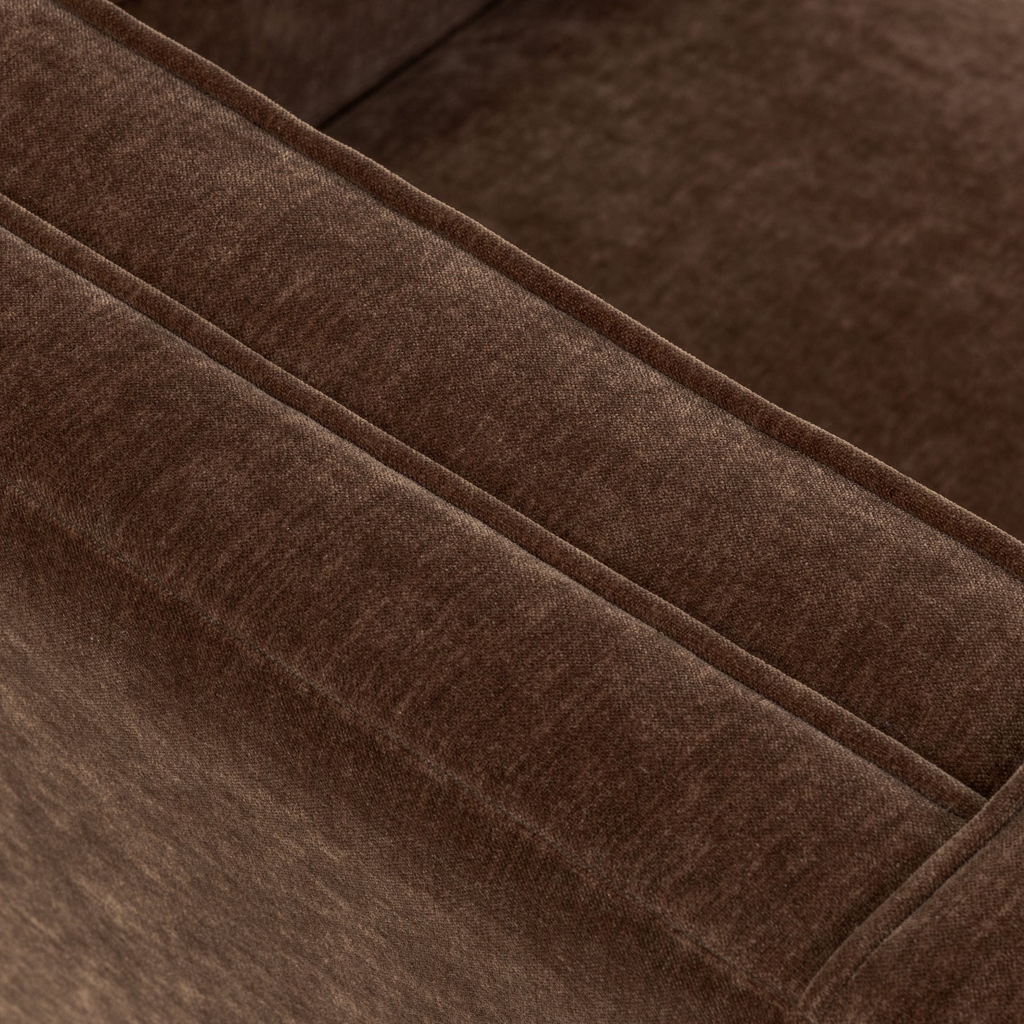 Gus Fabric Lounge Chair | Bronzer Brown