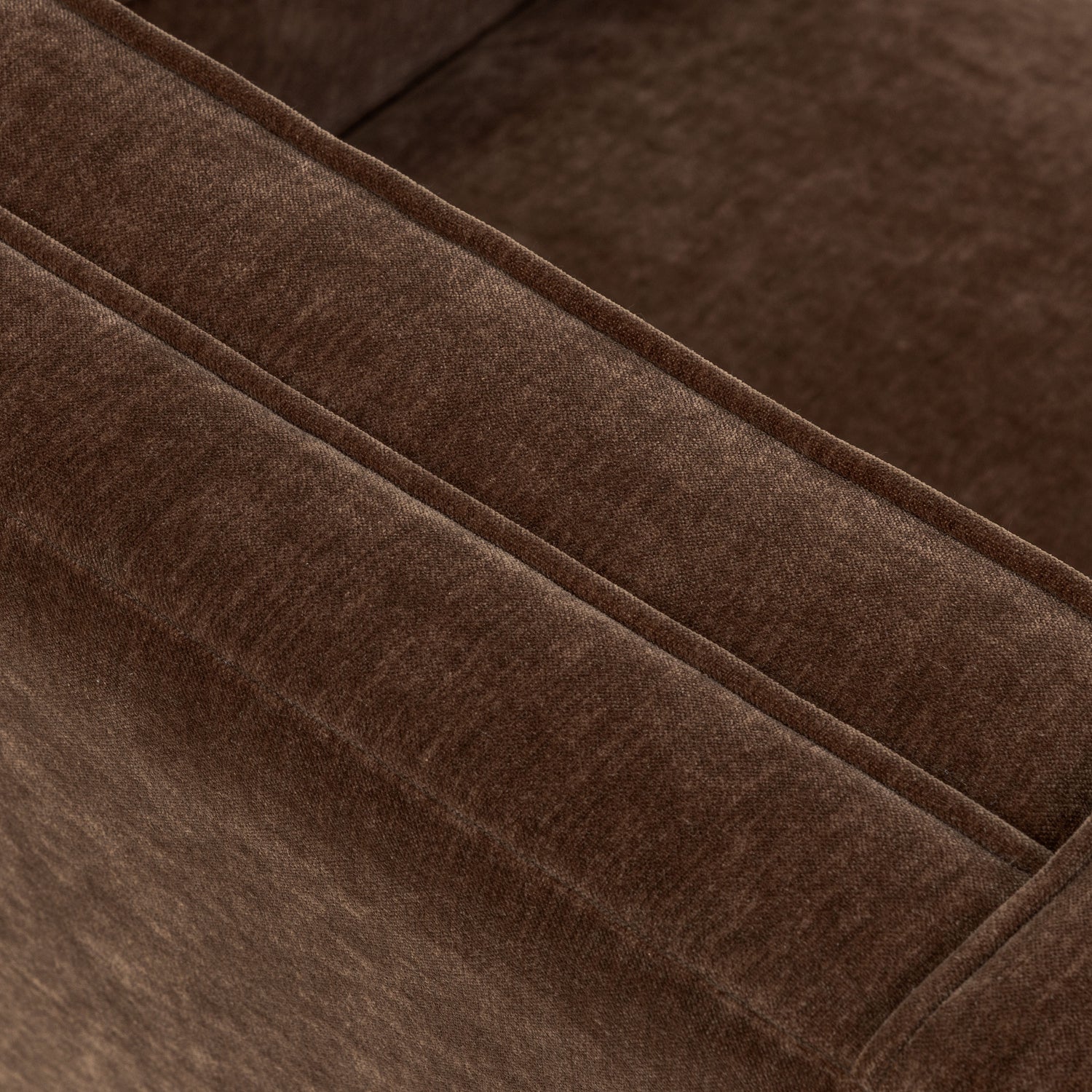 Gus Fabric Lounge Chair | Bronzer Brown 