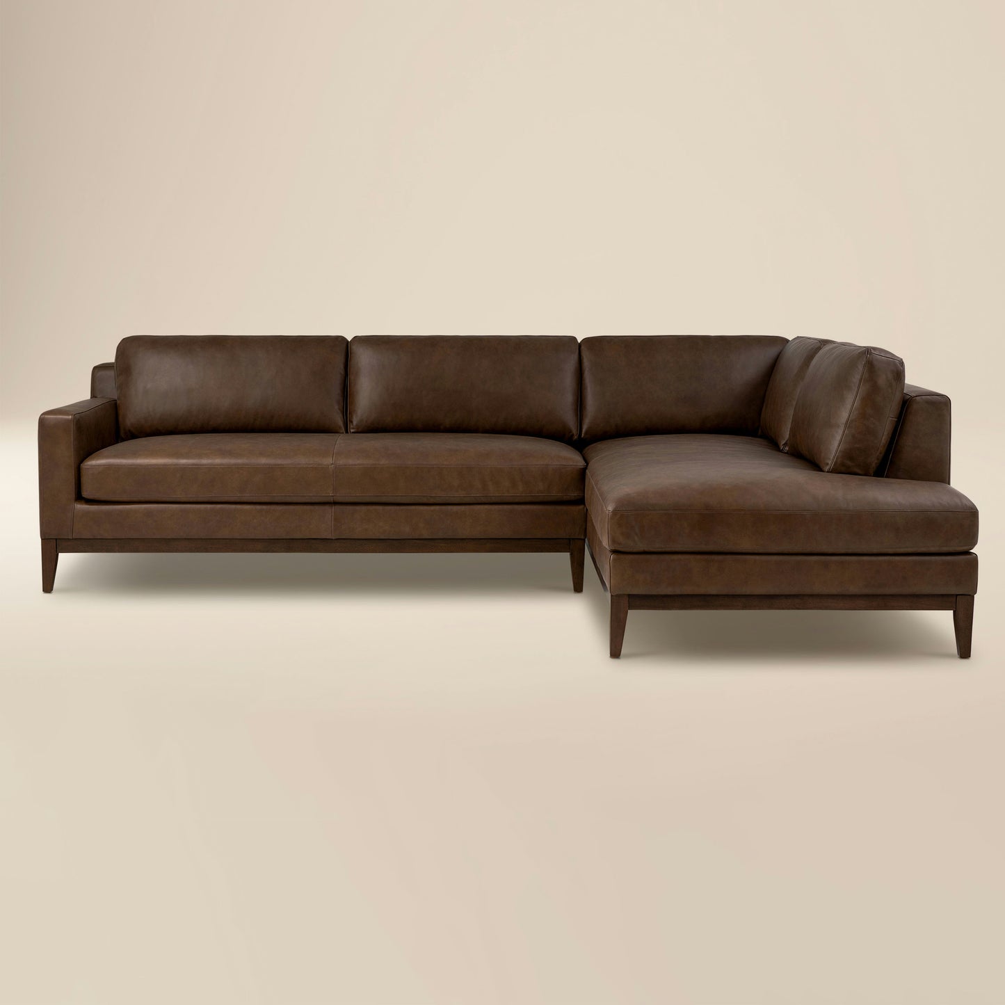 Zyon 115.5" Leather Right-Facing Bumper Chaise Sectional | Vintage Brown