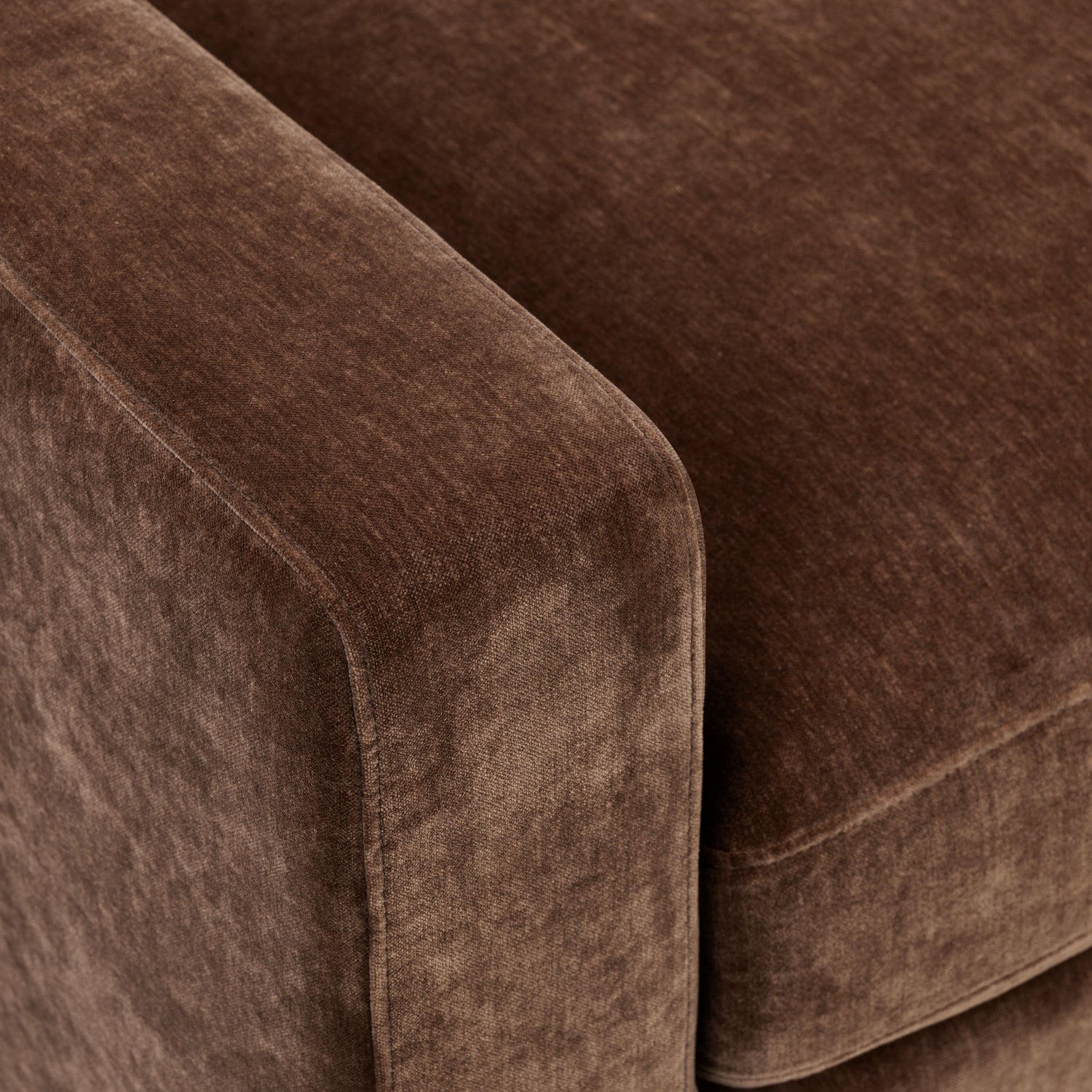 Zyon Velvet Sofa | Bronzer Brown 