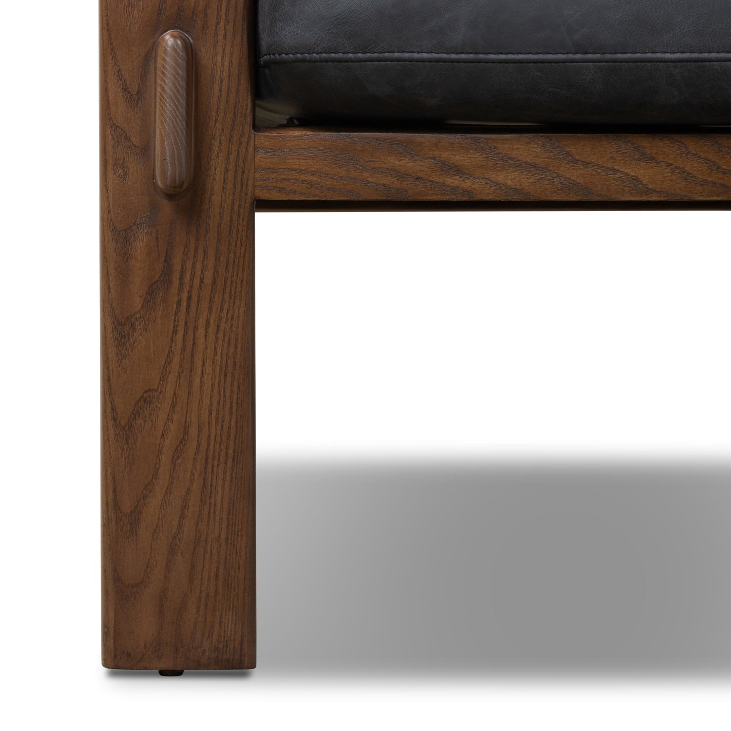 Skive Leather Lounge Chair | Onyx Black 