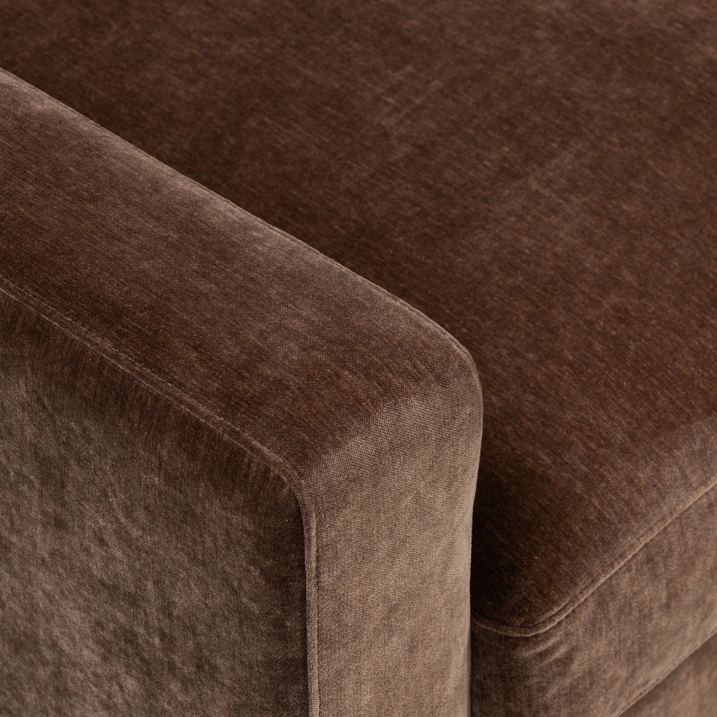 Zyon 105.5" Reversible Chaise Sectional | Bronzer Brown