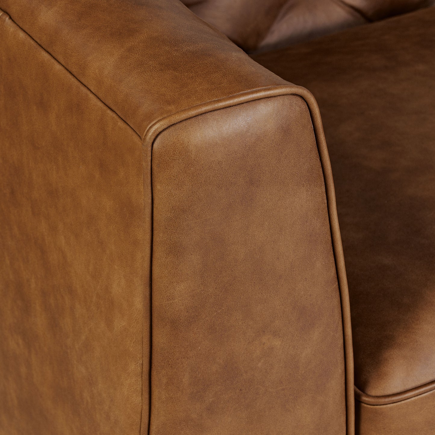 Essex 86" Leather Pull-Out Convertible Sleeper Sofa | Russet Tan