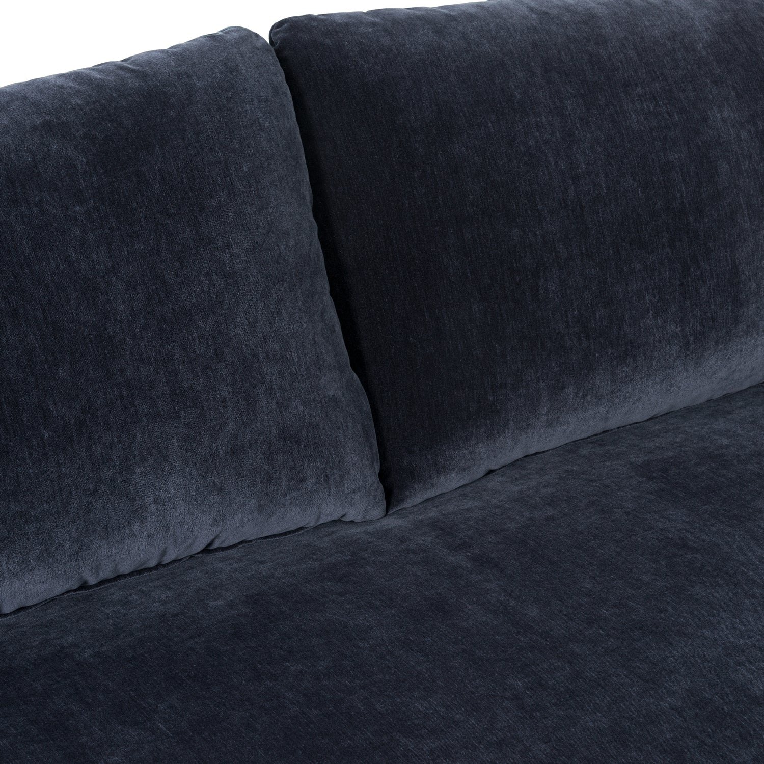 Nervan Reversible Chaise Sectional (105.5
