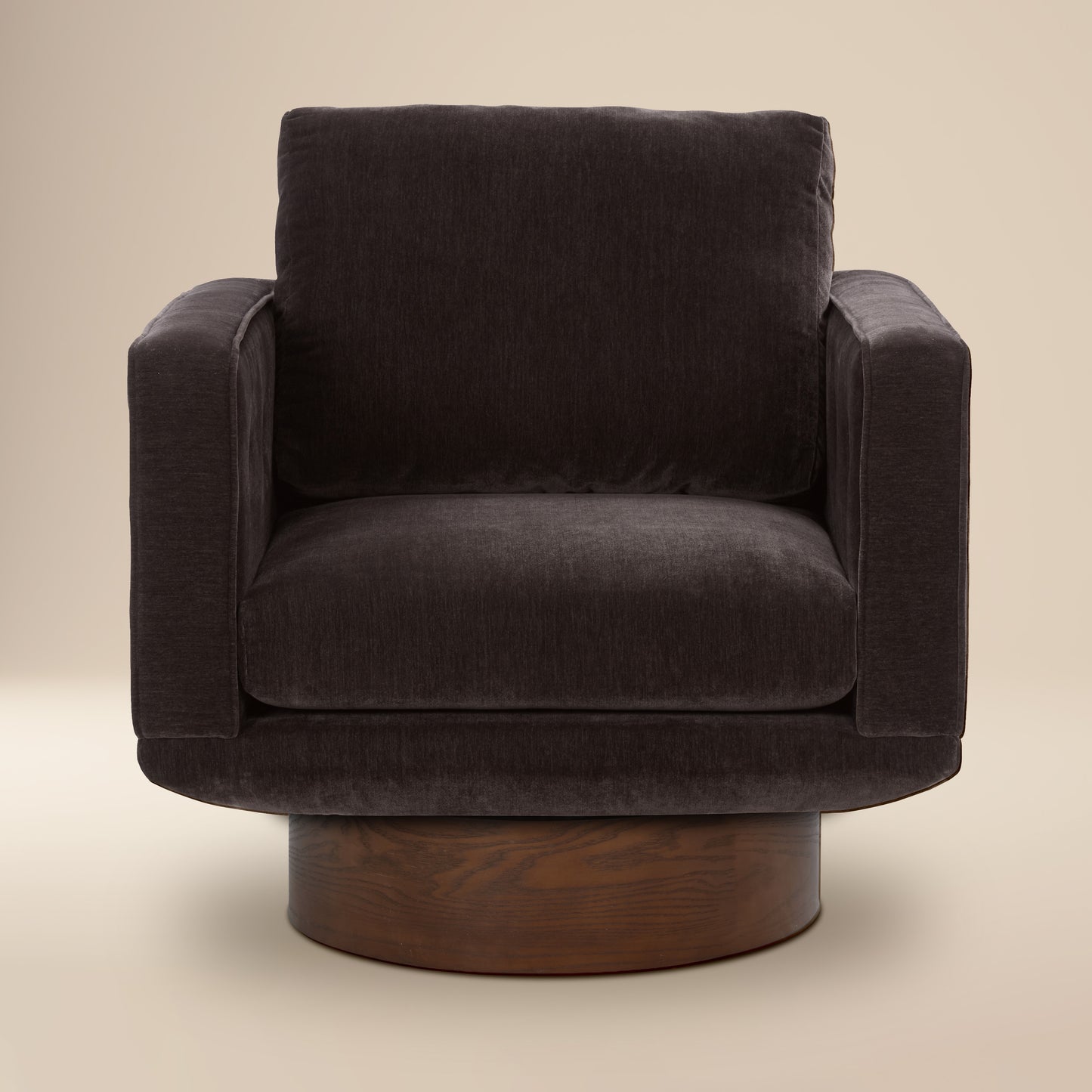 Nera Swivel Lounge Chair | Ganache Brown