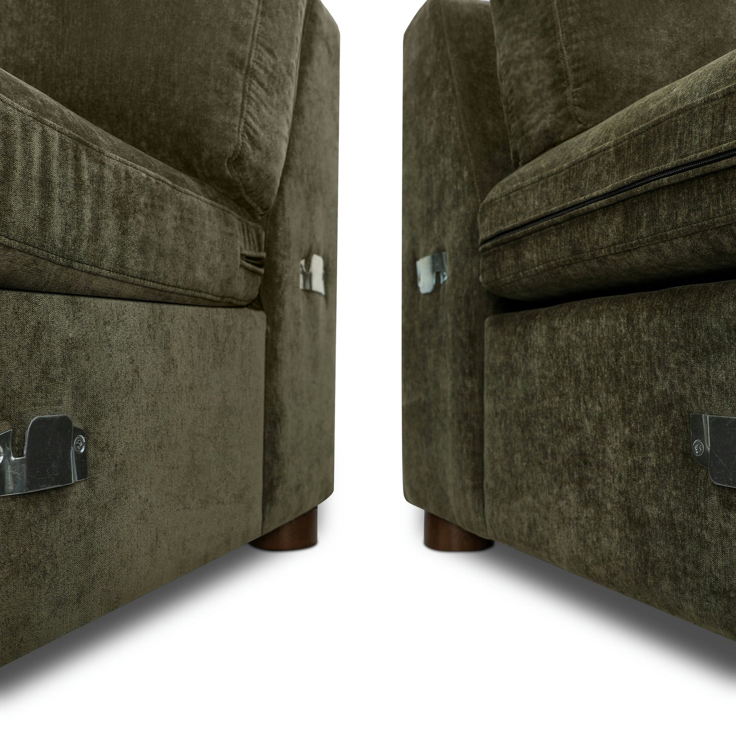 Madero 116" Right-facing Sleeper Bumper Chaise Sectional | Lume Green