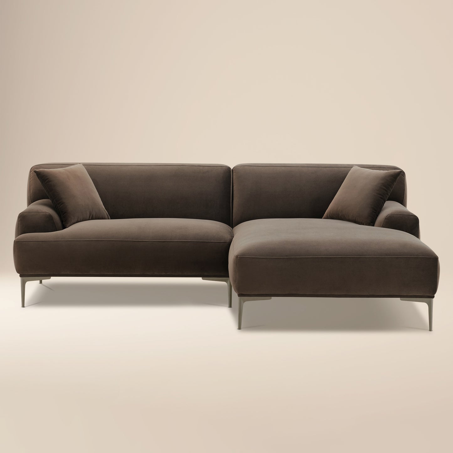 Mineta Right-Facing Sectional | Shadow Brown