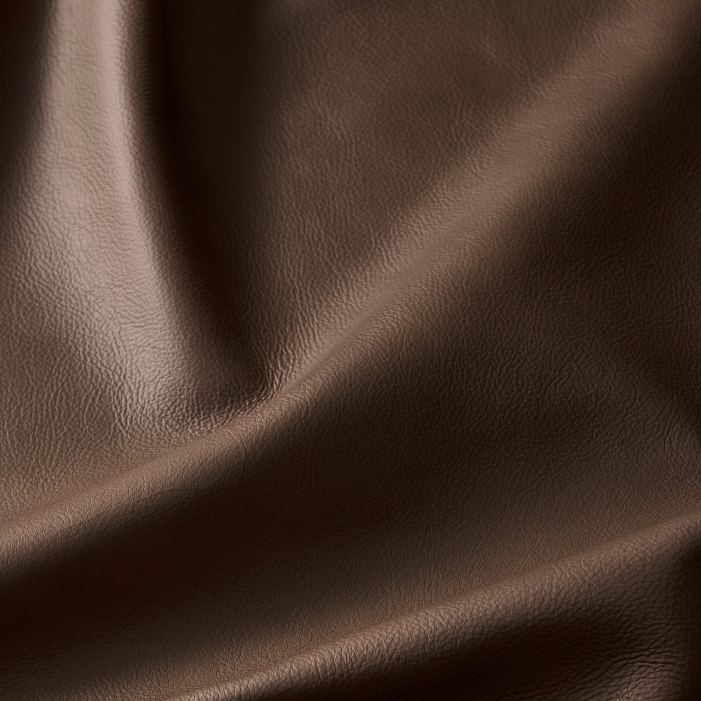 Full-grain Pure-aniline Italian-tanned Leather