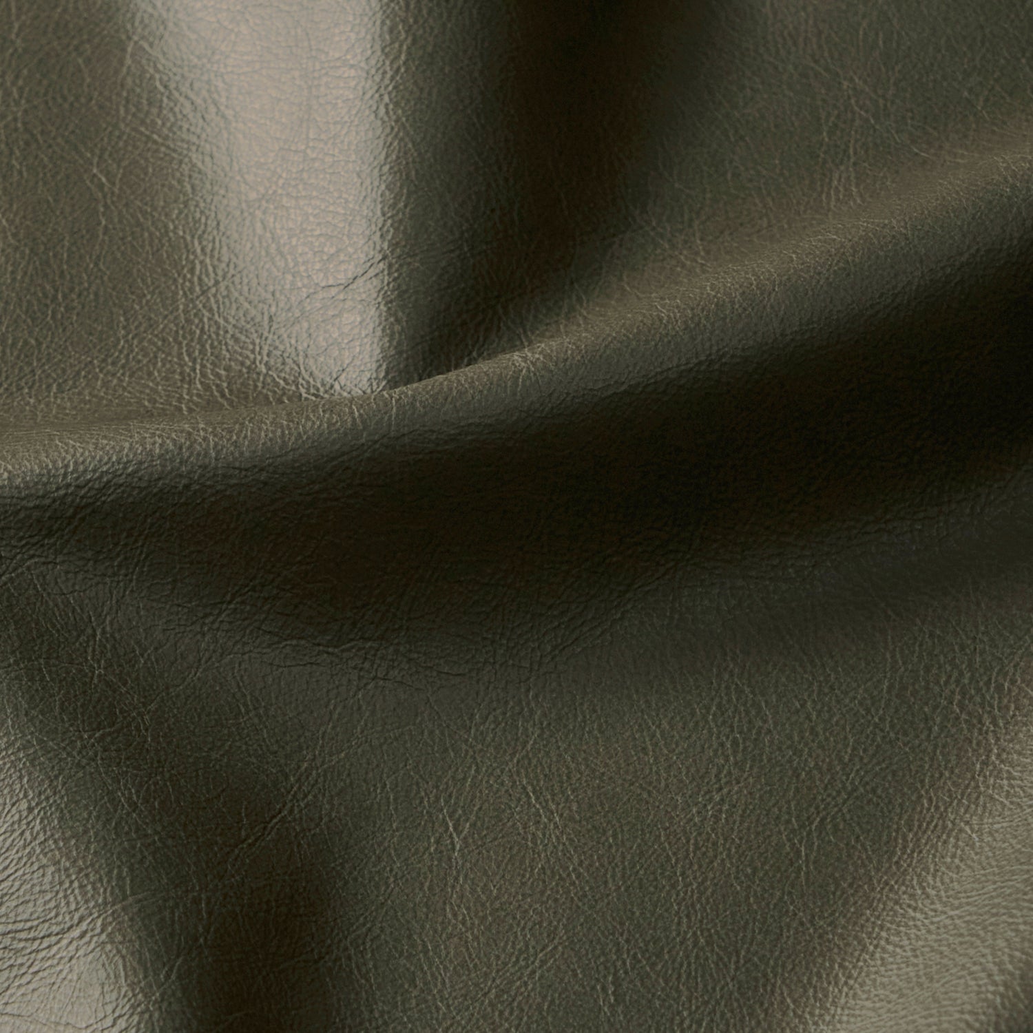 Full-grain Semi-aniline Italian-tanned Leather 